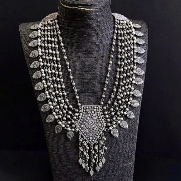 NIKETAM Jewelry - NECKLACE